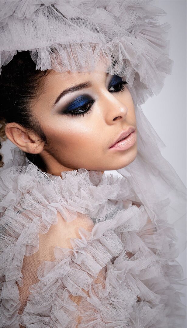 Photo femme maquillage professionnel de mode