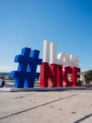 Merveilleuse ville de Nice oeuvre I love Nice