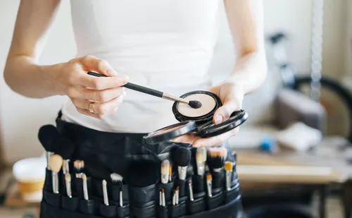 Réussir dans l'industrie du maquillage : Les secrets de la formation MUA